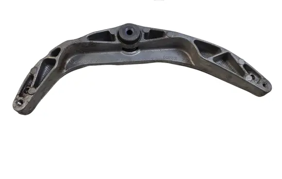 Mercedes-Benz C W205 Engine mounting bracket A2640906300 GD01936 ENAC46000