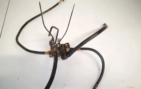 Volkswagen Golf III Positive cable (battery) 