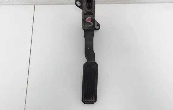 Toyota Auris 150 Accelerator throttle pedal 7811002020