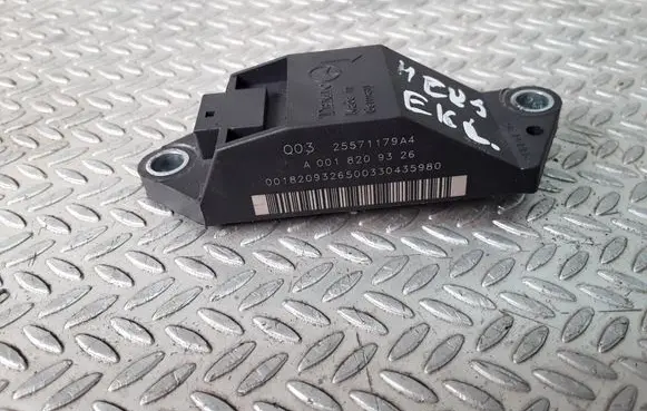 Mercedes-Benz E W211 Airbag deployment crash/impact sensor A0018209326