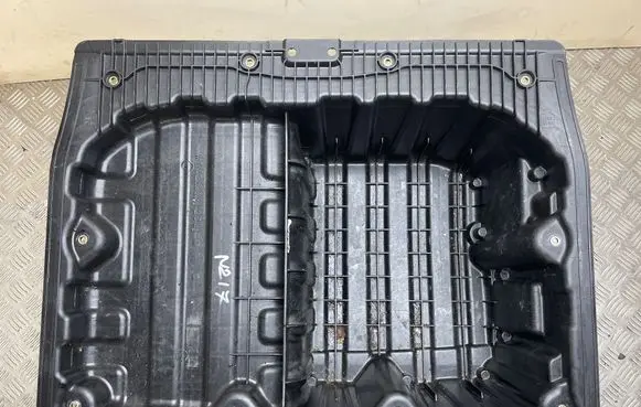 BMW 3 E90 E91 Glove box in trunk 7120020 94850610