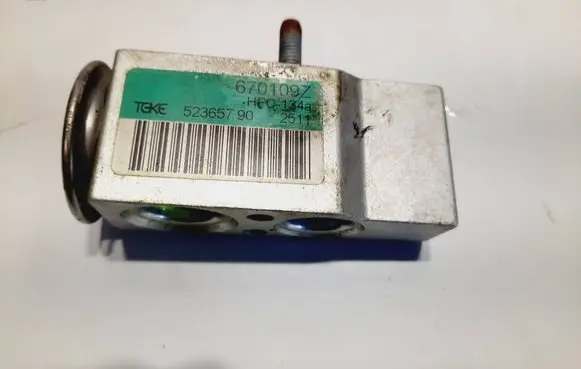 Porsche Cayman 987 Air conditioning (A/C) expansion valve 