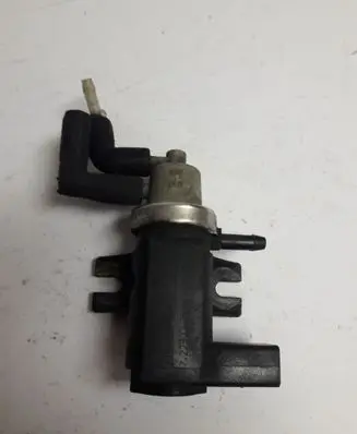 Volkswagen PASSAT B5.5 Turbo solenoid valve 1J0906627A