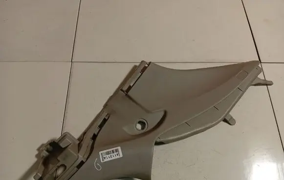 Honda Civic (D) pillar trim (bottom) 84131SMGE021M1