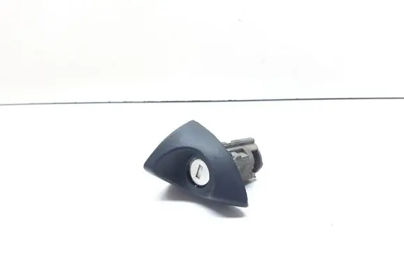 BMW X5 E53 Front door lock (next to the handle) 