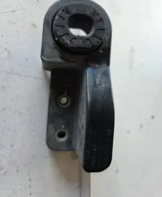 Opel Astra K Radiator mount bracket 13466591 68843754