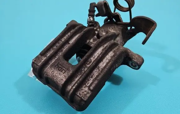 Rear brake caliper