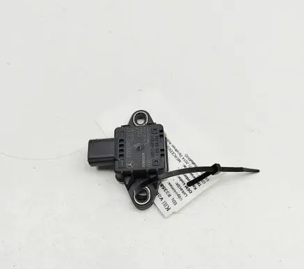Mercedes-Benz CLS C218 X218 Acceleration sensor A0009059101 0265005876