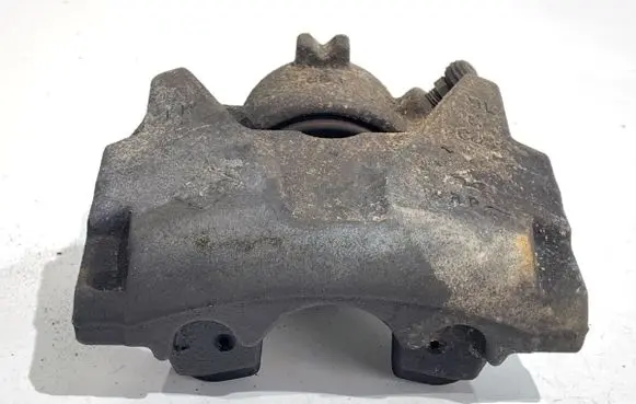 Renault Captur II Front brake caliper 