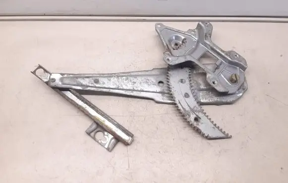 Honda CR-V Rear window lifting mechanism without motor S10RL