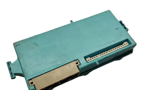 Mitsubishi Outlander Fuse box set G8C223M3C 2902002 0891