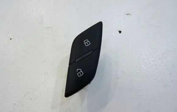 Audi Q3 8U Central locking switch button 8U1962107