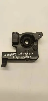 Radiator mount bracket