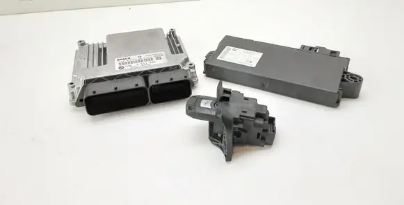BMW 3 E90 E91 Engine ECU kit and lock set 0281015042 9147220 7811701