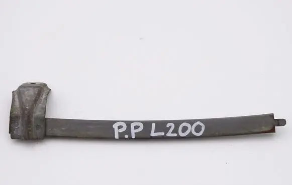 Mitsubishi L200 Door glass rail 