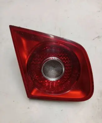 Volkswagen Jetta V Tailgate rear/tail lights 1K5945093J