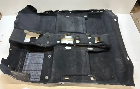Peugeot 208 II Interior carpet 