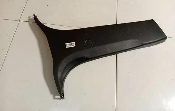 Honda Civic (B) pillar trim (top) 84121SMGE
