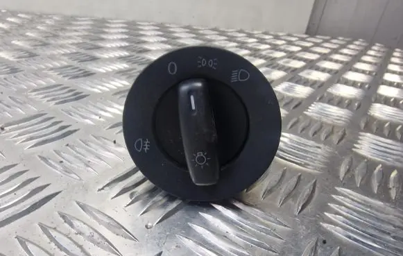 Volkswagen Golf V Light switch 1K0941431AH