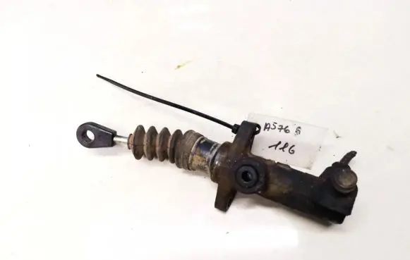 Volkswagen PASSAT B3 Clutch master cylinder 