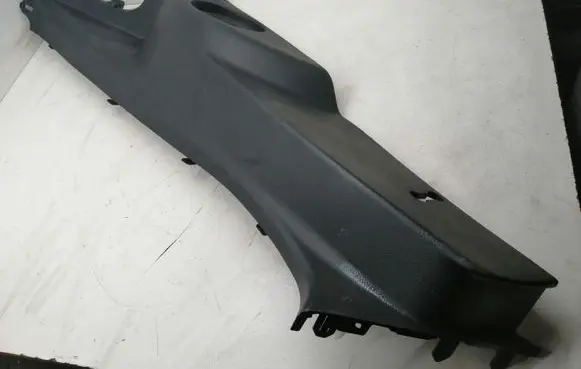 Toyota Auris E180 Rear seat side bottom trim 6255202310