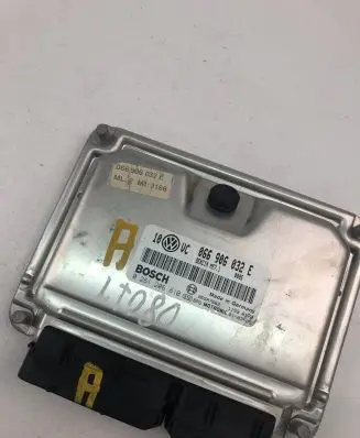 Volkswagen PASSAT B5 Engine control unit/module ECU 066906032E 0261206810