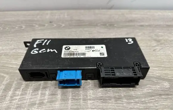 BMW 5 F10 F11 Gateway control module 9243213 92432A 111241