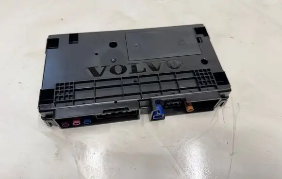 Volvo XC40 Bluetooth control unit module 32334157