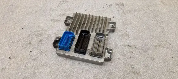 Opel Astra J Engine control unit/module 12643636 12647241
