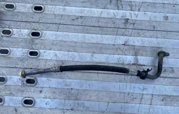 Volvo V60 Air conditioning (A/C) pipe/hose 31369697 TPD32526