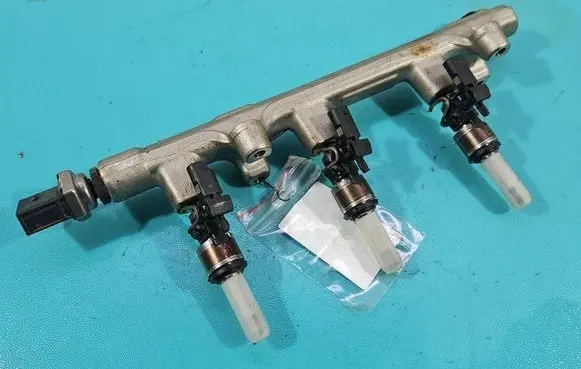 Seat Arona Fuel injector 0261500443 IMPRK1476017