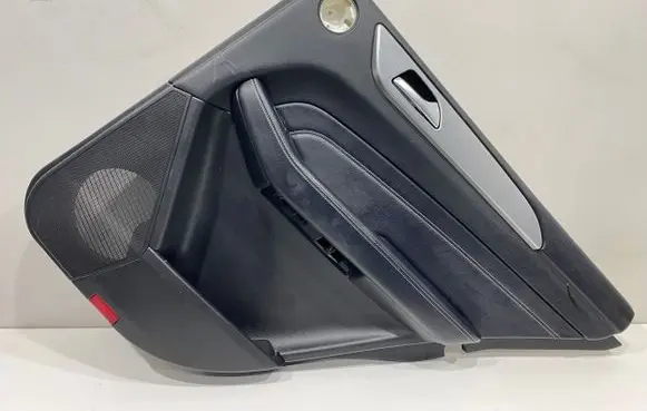 Mercedes-Benz ML W166 Front door card panel trim