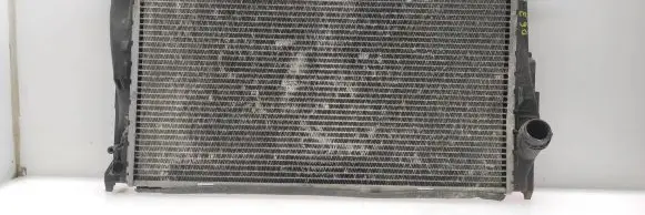 BMW 3 E90 E91 Coolant radiator 7788901 3094174 7788903