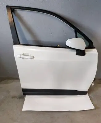 Subaru Forester SK Front door