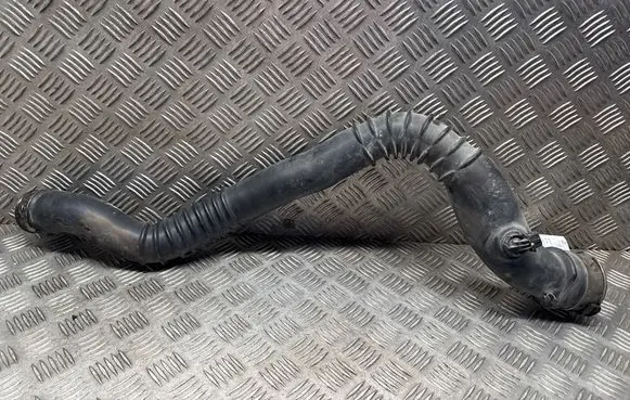 BMW 3 E90 E91 Intercooler hose/pipe 7797483