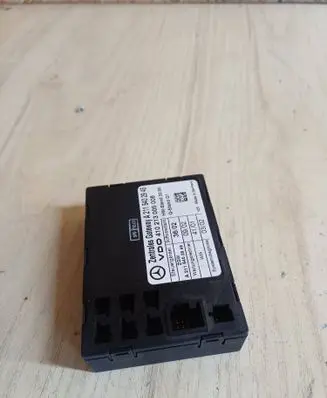 Mercedes-Benz E W211 Gateway control module A2115402945 410213005008