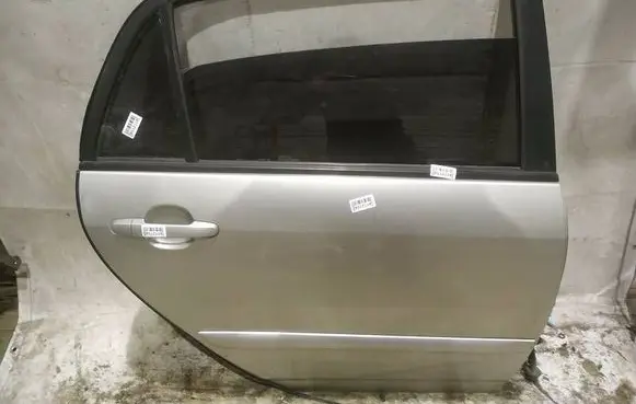 Toyota Corolla E120 E130 Rear door PILKOS