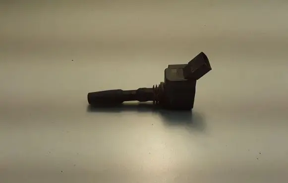 Skoda Kamiq High voltage ignition coil 04E905110P