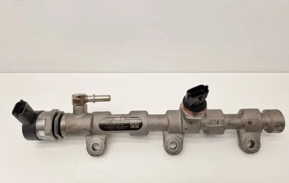Renault Scenic III - Grand scenic III Fuel main line pipe 0445214195 8200947803