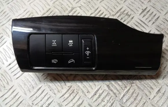 KIA Sorento Differential lock switch 937002P028