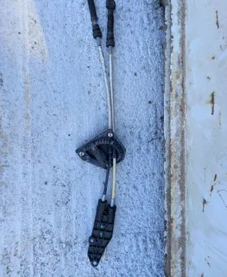 Volkswagen Crafter Gear shift cable linkage E038027761