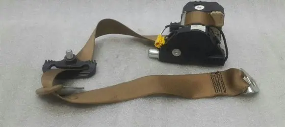 Mercedes-Benz S W221 Rear seatbelt A2218601485