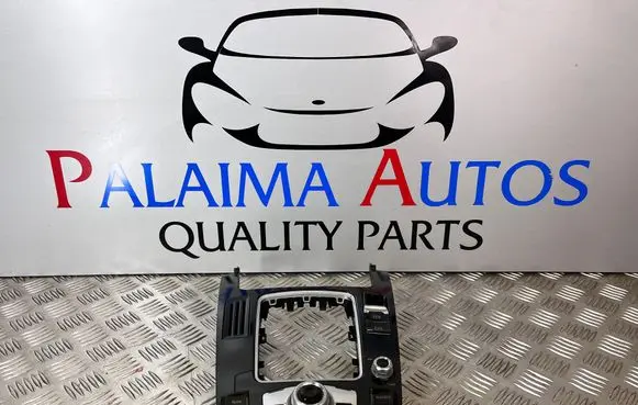 Audi A5 Sportback 8TA Head unit multimedia control 8T0919611K