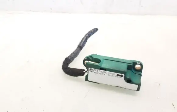 Volkswagen New Beetle Airbag deployment crash/impact sensor 1J0909606L