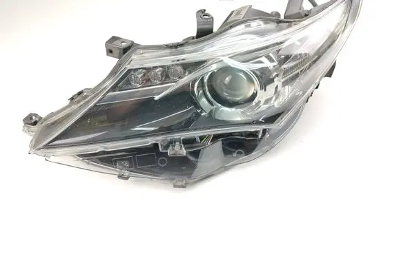 Toyota Auris E180 Headlight/headlamp 8115002E31 13032014 89907729