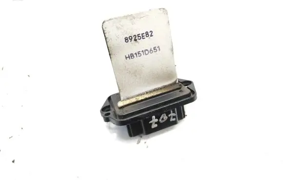 Mazda 2 Heater blower motor/fan resistor HM420040B 8925E82