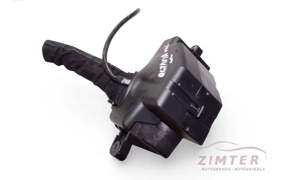 Skoda Octavia Mk2 (1Z) Fuse module 1K1941824