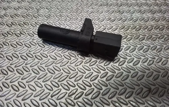 Mercedes-Benz Sprinter W906 Crankshaft position sensor A0031532828