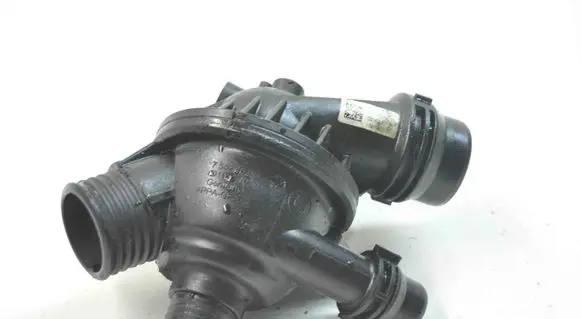 BMW 3 E90 E91 Thermostat 7552403