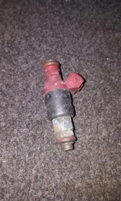 Mercedes-Benz C W202 Fuel injector 0000788523